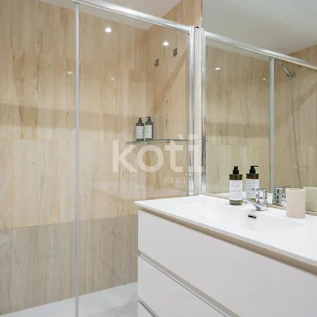 Koti - Dona Sofia 2 Apartment